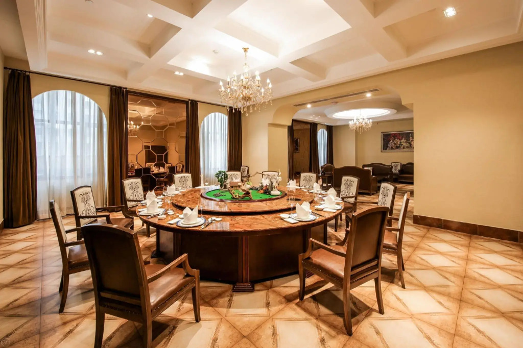 Rezen Hotel Wanda Plaza Tianwei Art Hotel