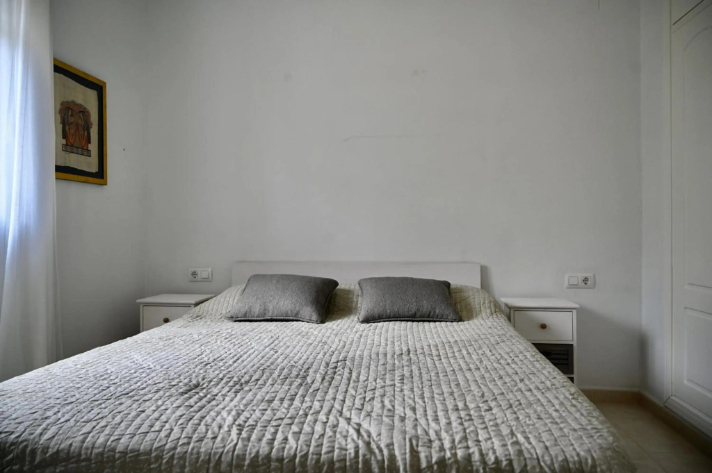 Bello apartamento con piscina a un paso del centro