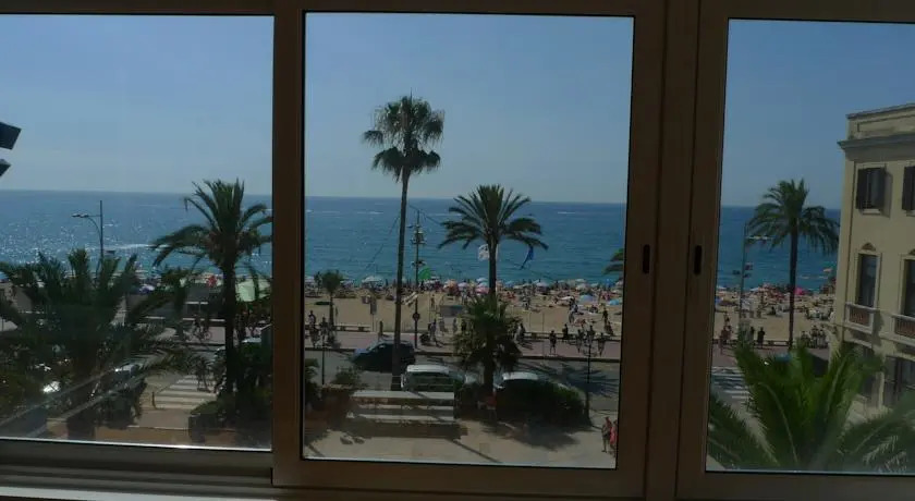 Sunny Lloret Beach