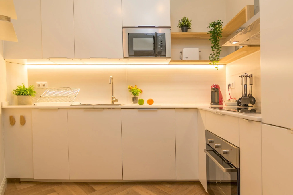 Liceu in Barcelona with 2 bedrooms and 1 bathrooms