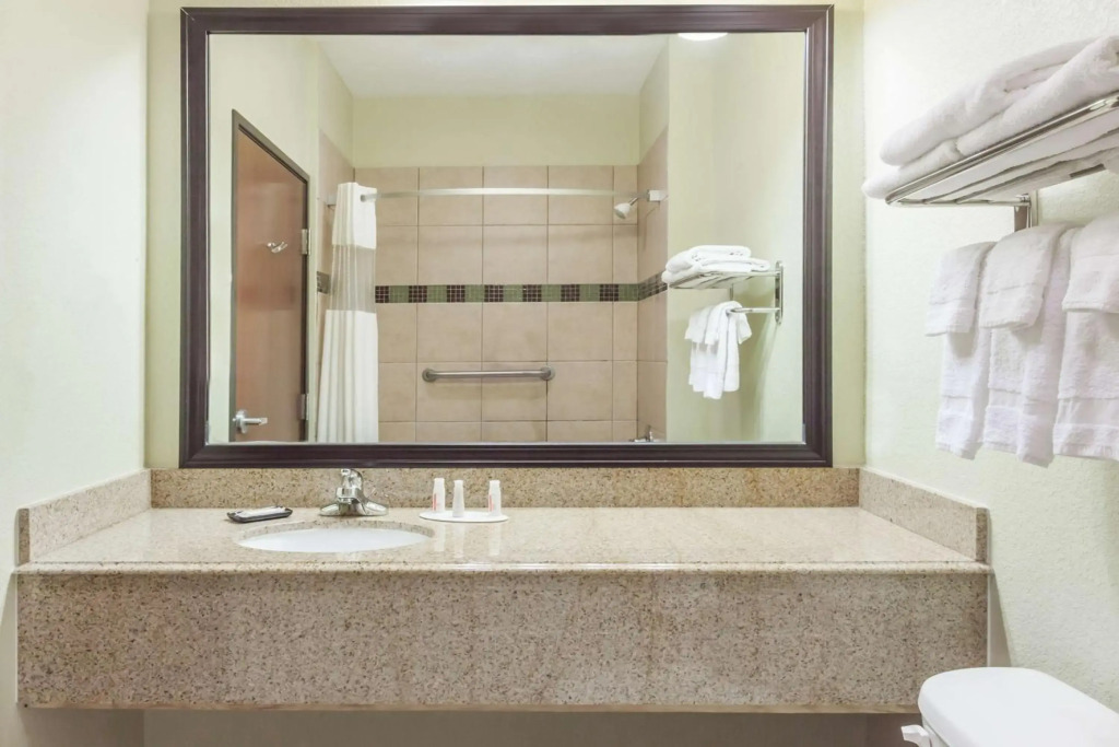 Garner Hotel Tyler Southwest by IHG