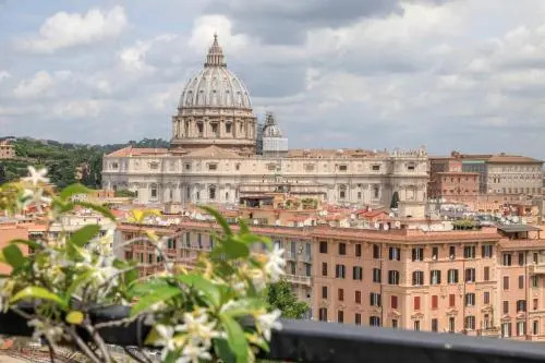 Minohouse Vatican view