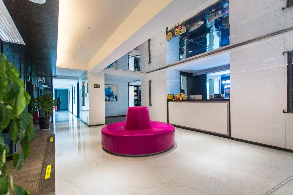 Niuguanjia Modern Hotel