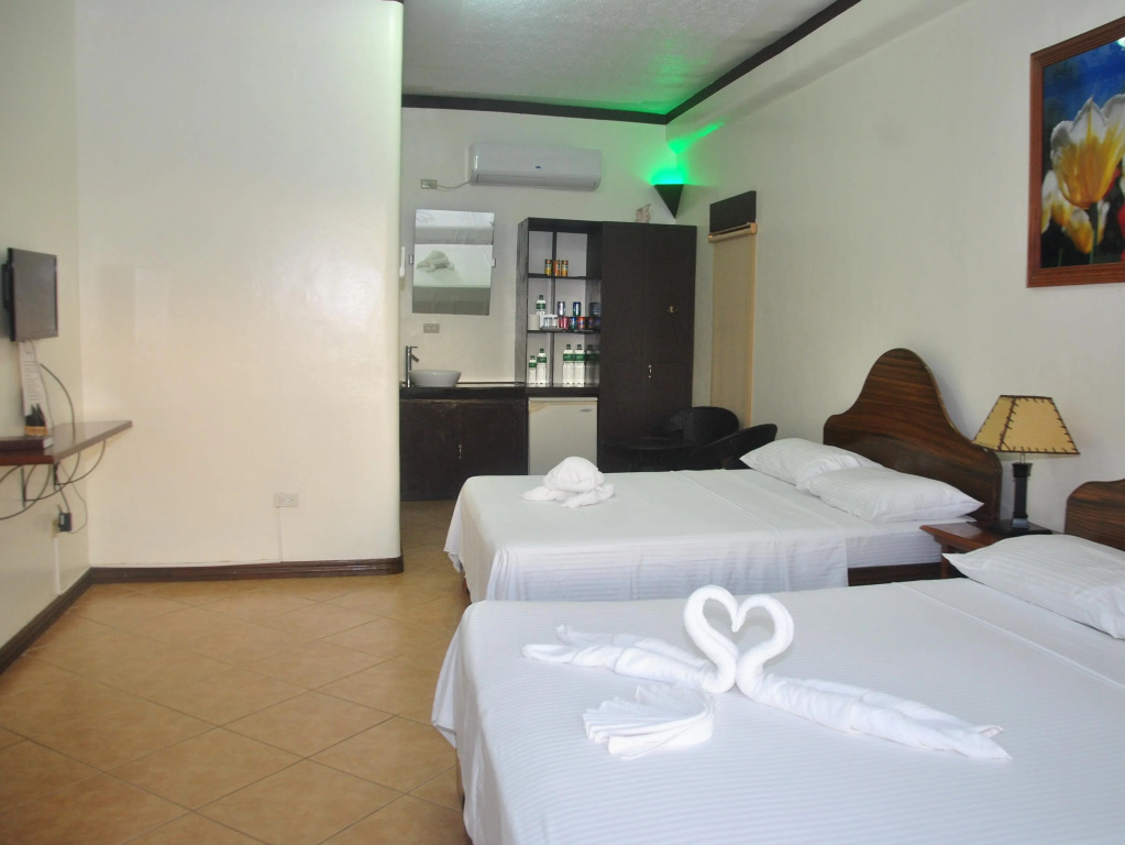 Turtle Inn Resort