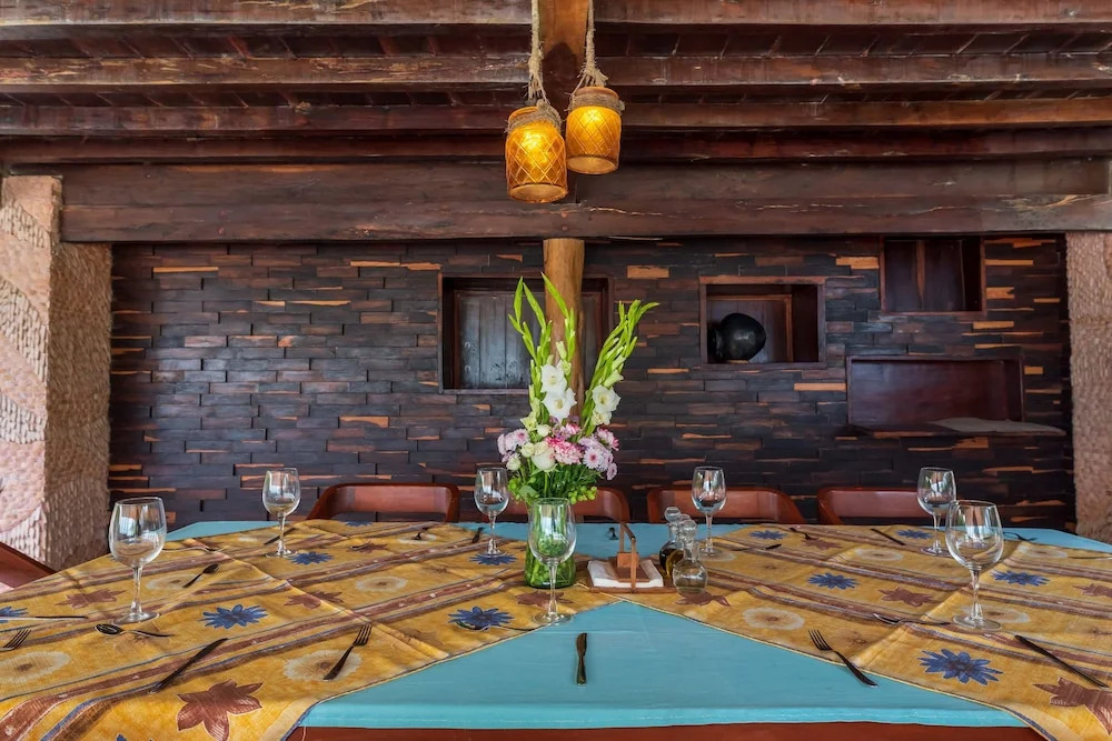 Casa Aakbal - Luxury Beach Front Villa