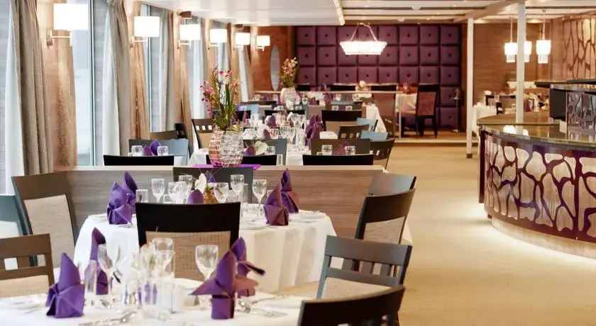 Fairtours Hotelschiff 5* Köln