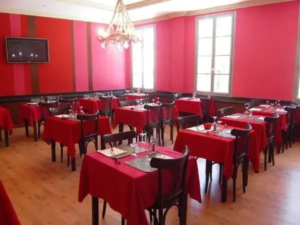Hôtel Brasserie des Arènes