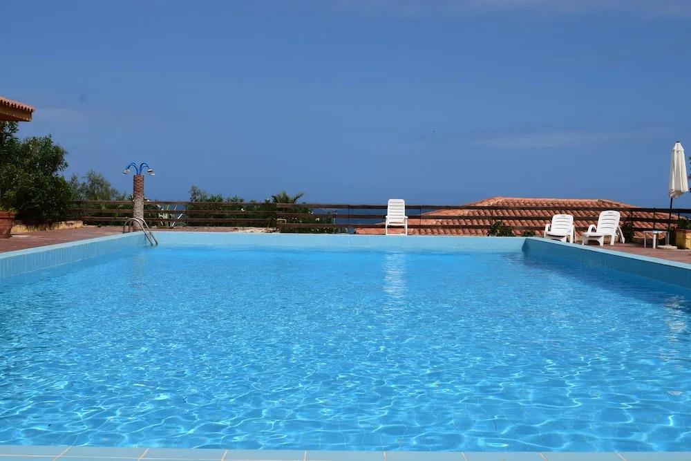 Saracena View