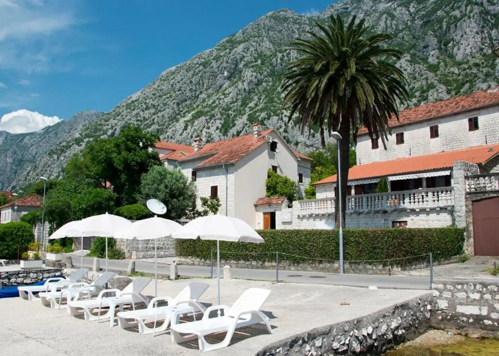 Apartments Radonicic