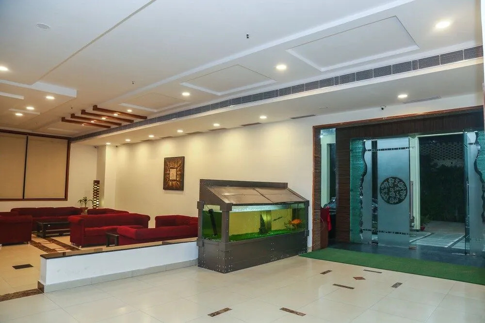 Capital O 5752 Tuma Park Adityaz