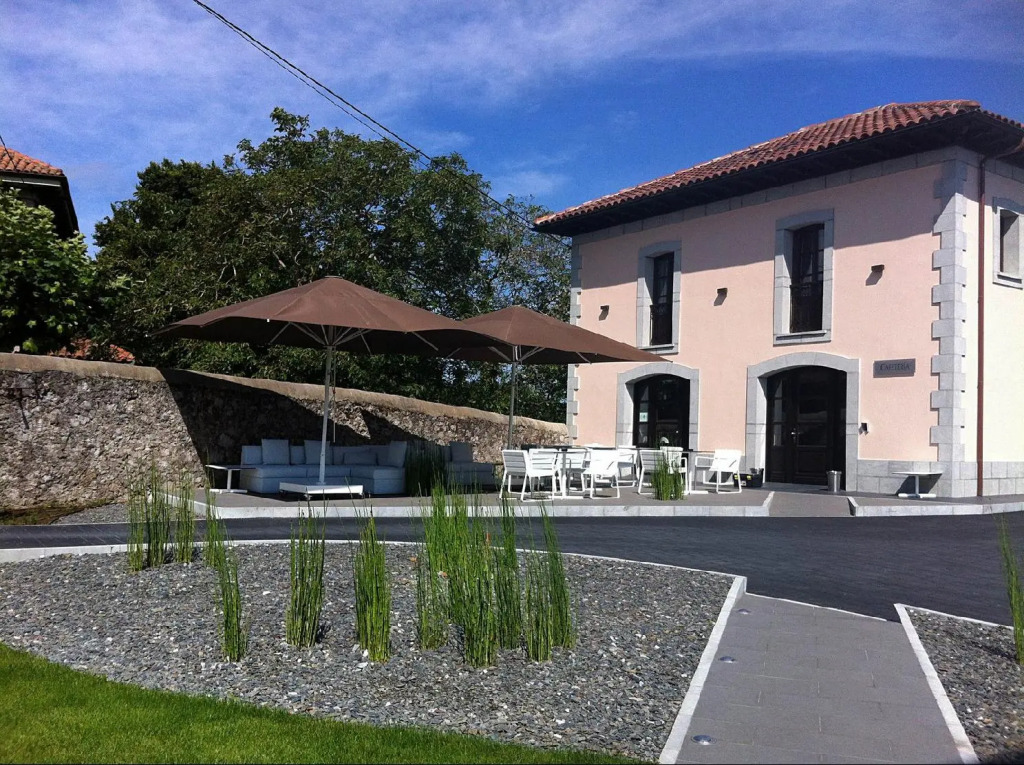 Hotel Villa Marrón