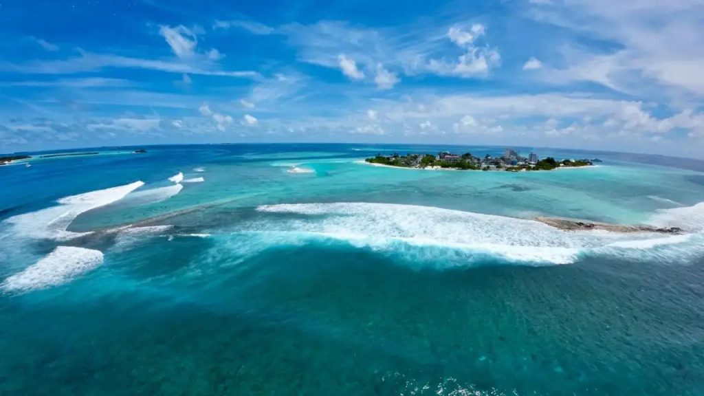 Avyanna Gulhi Beach Hotel