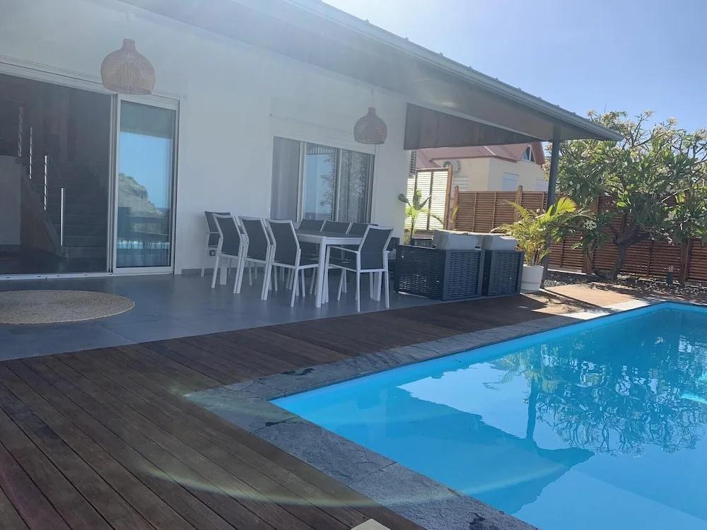 Villa With 4 Bedrooms In Saint Gilles Les Bains With Private Pool Enclosed Garden And Wifi