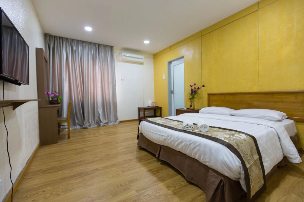 Sabrina Court Hotel