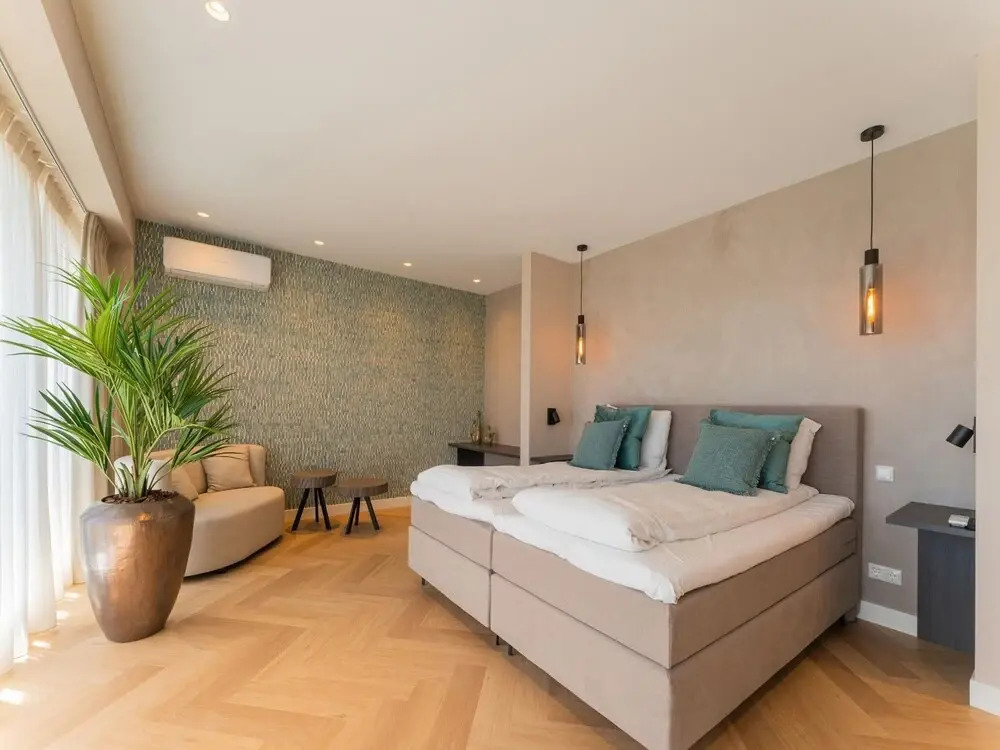 Water Villa With Infrared Sauna and Jetty