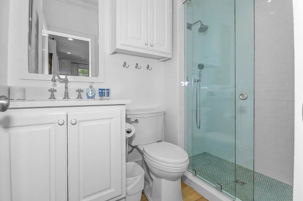 Beautifully Remodeled "taste & Sea" 3br/3.5ba Steps From Beach/pools optional Carriage 3 Bedroom Cottage by RedAwning