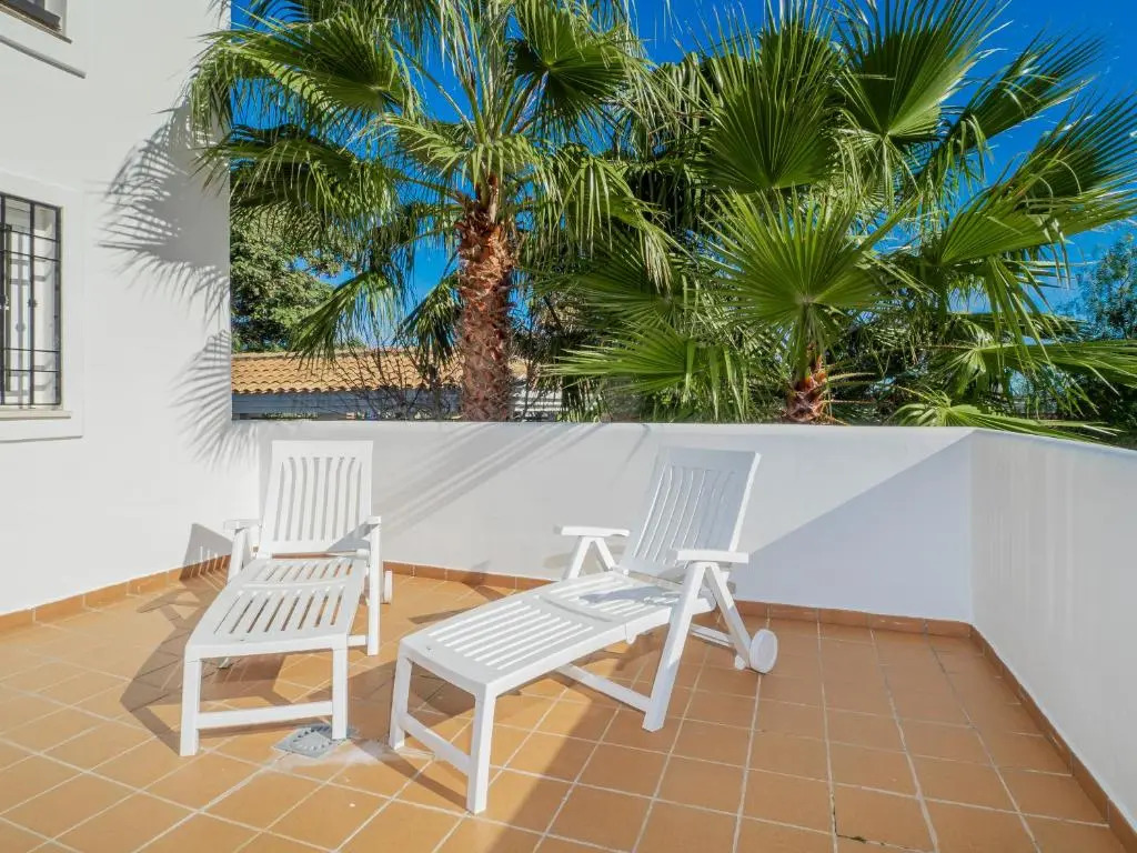 2044-groundfloor Huge Terrace and Pools
