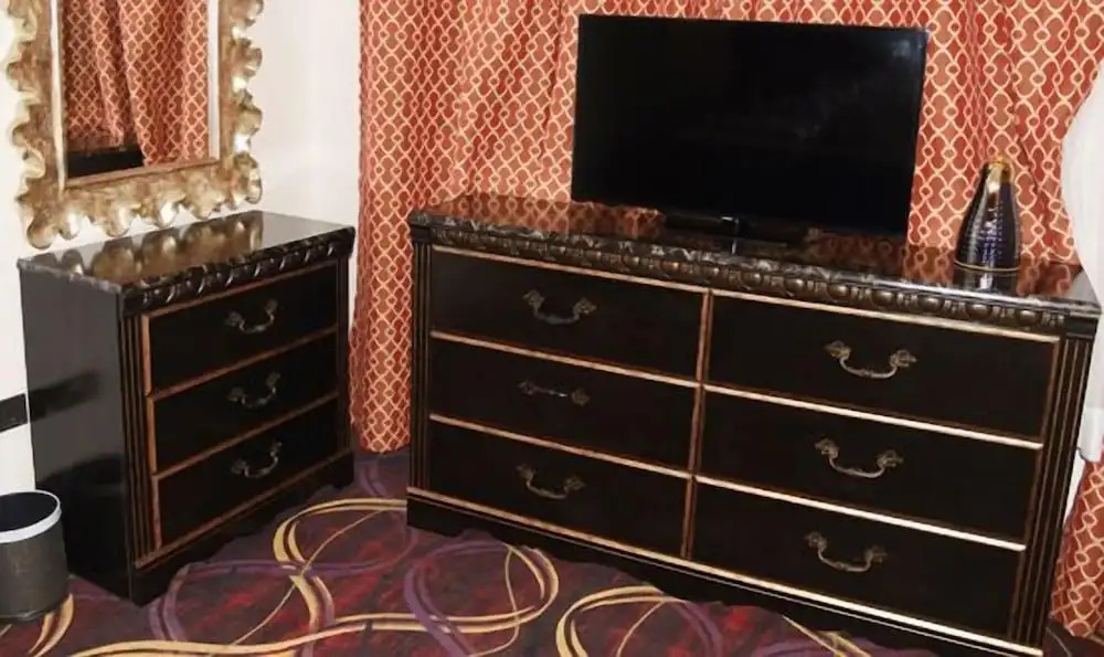 Treasures Suites & Conferences