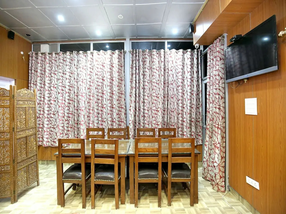 OYO 12356 Home Hill View Mehli