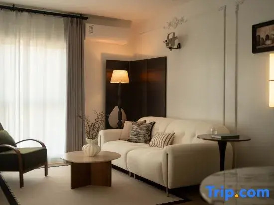 Sanshi Riverside Suite Homestay (IFS Guojin Center Pozijie)