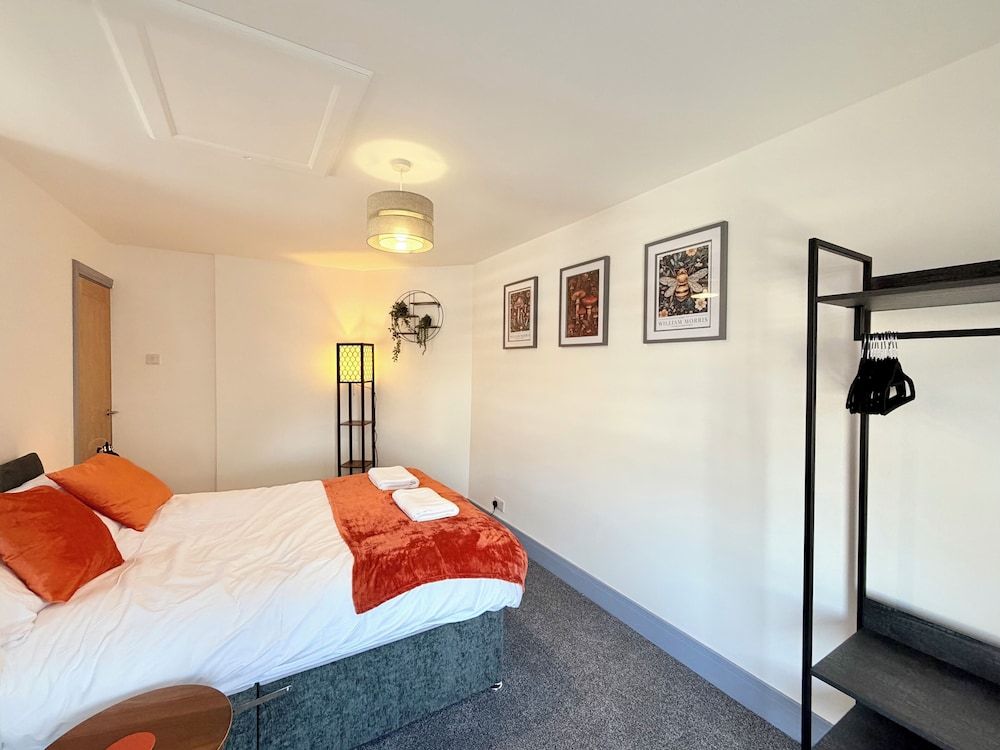 Humberside Apartments Spacious Cleethorpes Stay with Parking