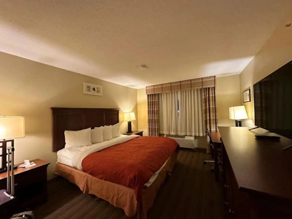 Country Inn & Suites by Radisson, Macedonia, OH