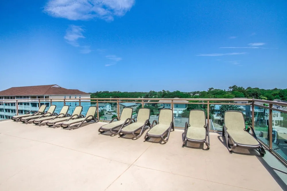 Bahama Sands Condos