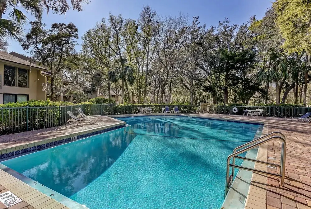 Club Villas Condo With Pool Access by Redawning