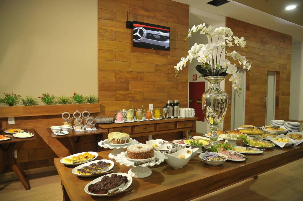 Hotel Maestro Premium Cascavel