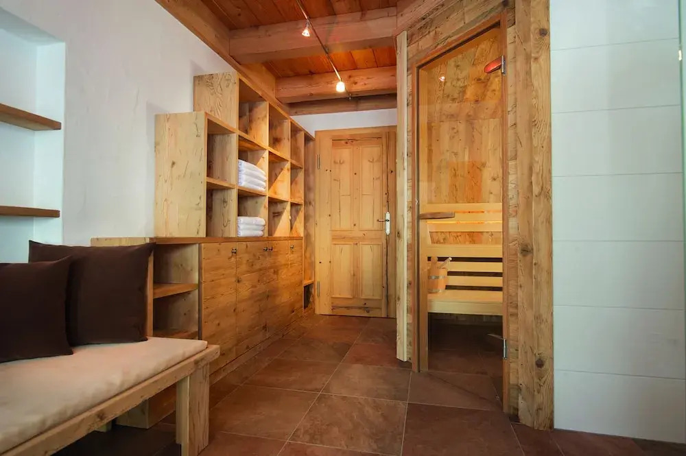 Wallegg Lodge - Alpine Premium Chalet - Ski In-Ski Out - Real Alpine Location Saalbach