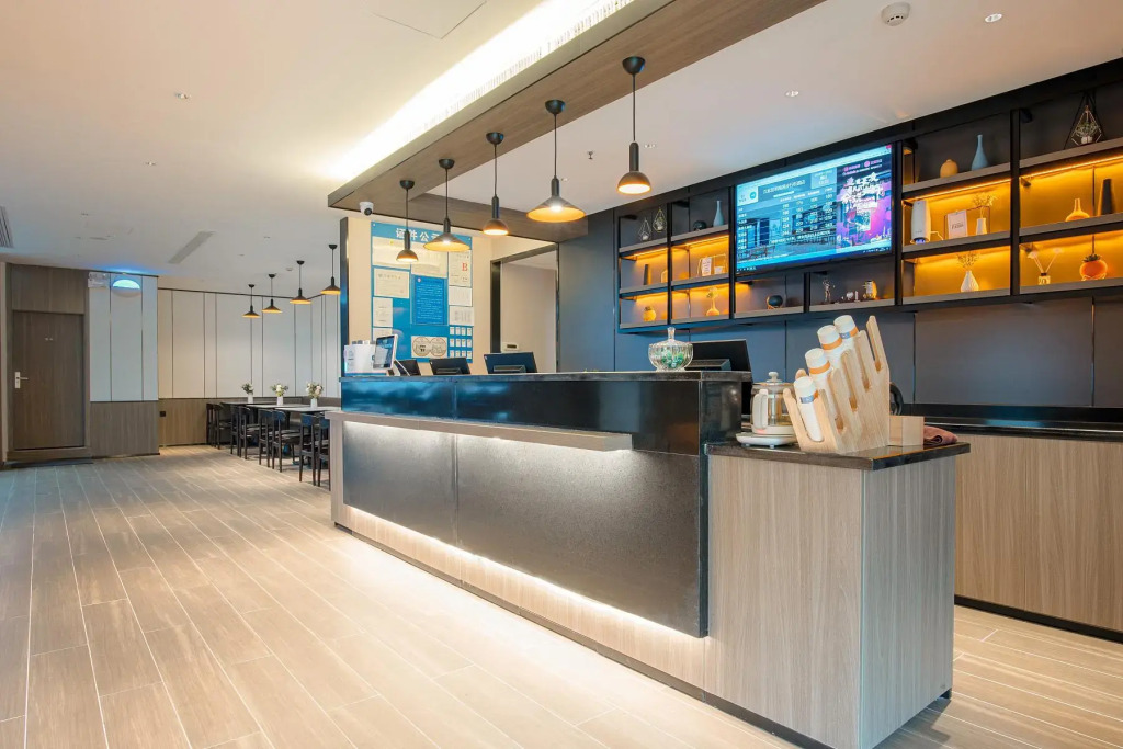Xingye Aesthetic Smart Audio-visual Homestay (Kunming Nanping Pedestrian Street)