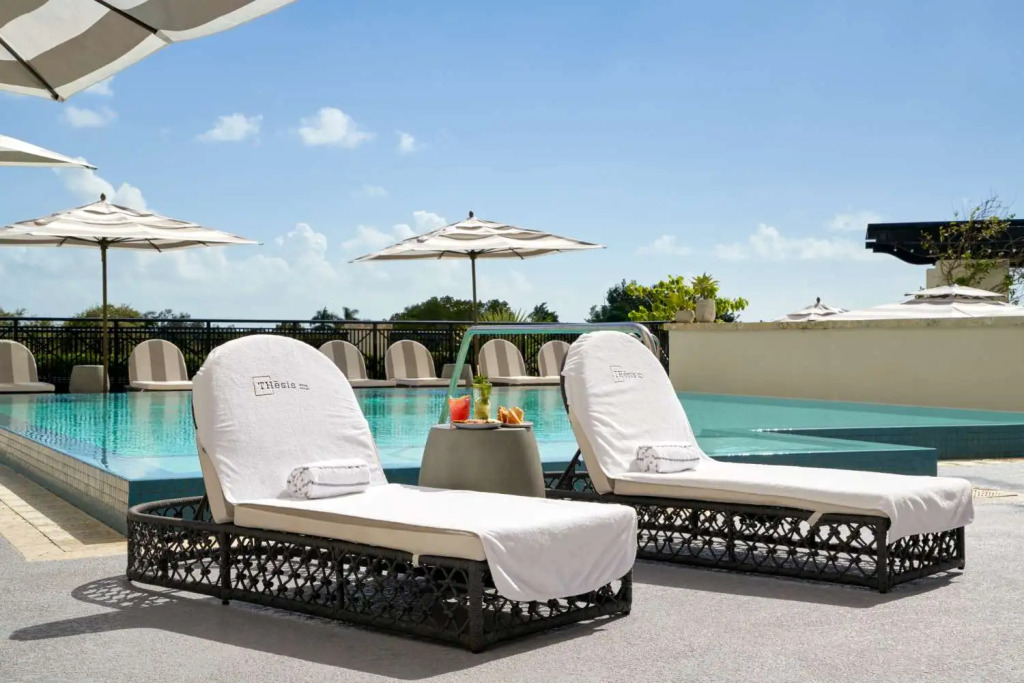 THesis Hotel Miami Coral Gables, Curio Collection by Hilton