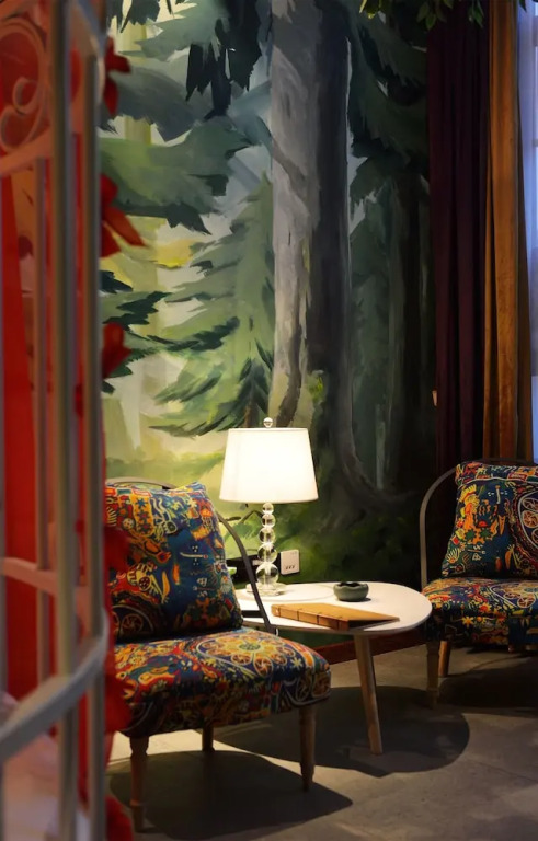 Yunxi Art Theme Hotel