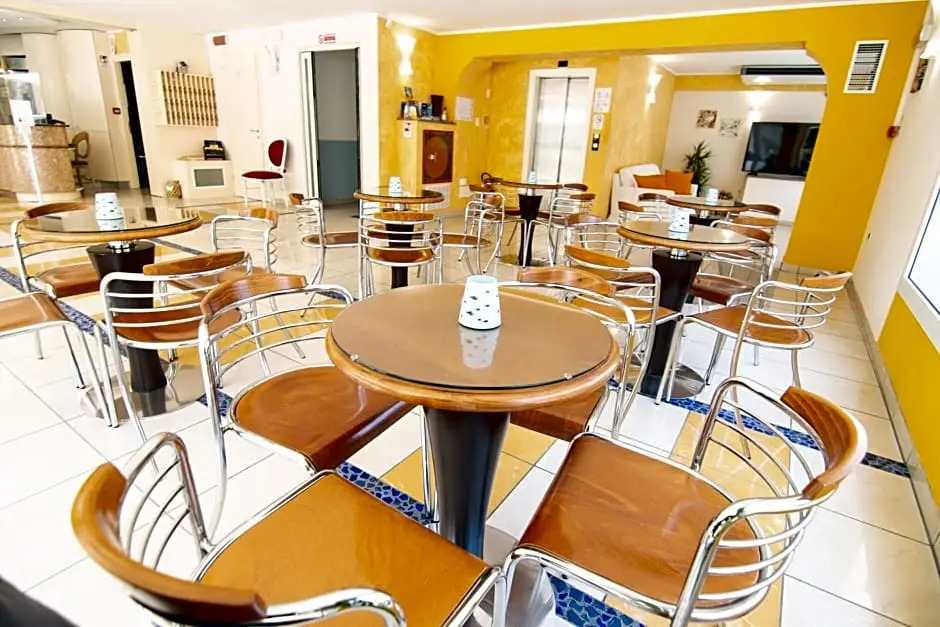 HOTEL ADRIA BEACH