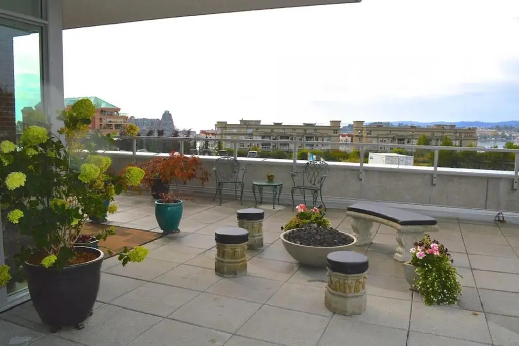 *Prestigious Promontory 2 bedroom w/Ocean Views