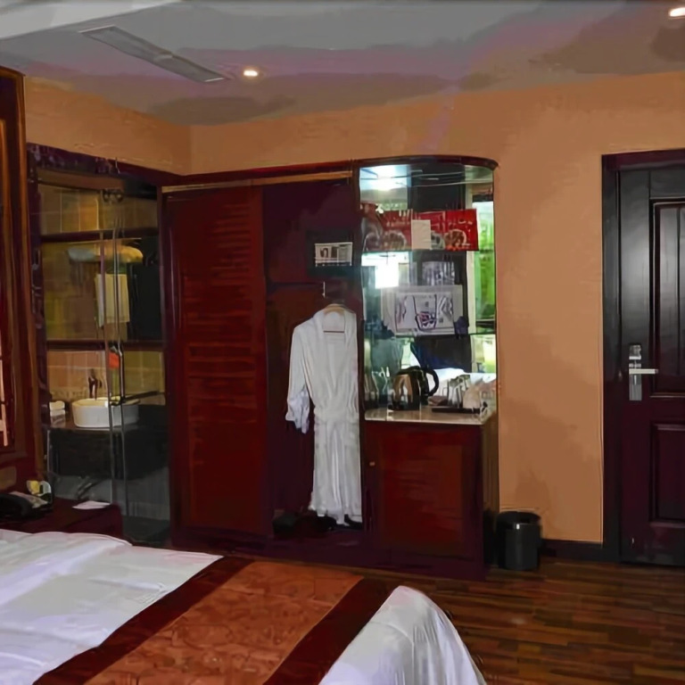 Chongqing Mid-mountain Garden Resort Hotel