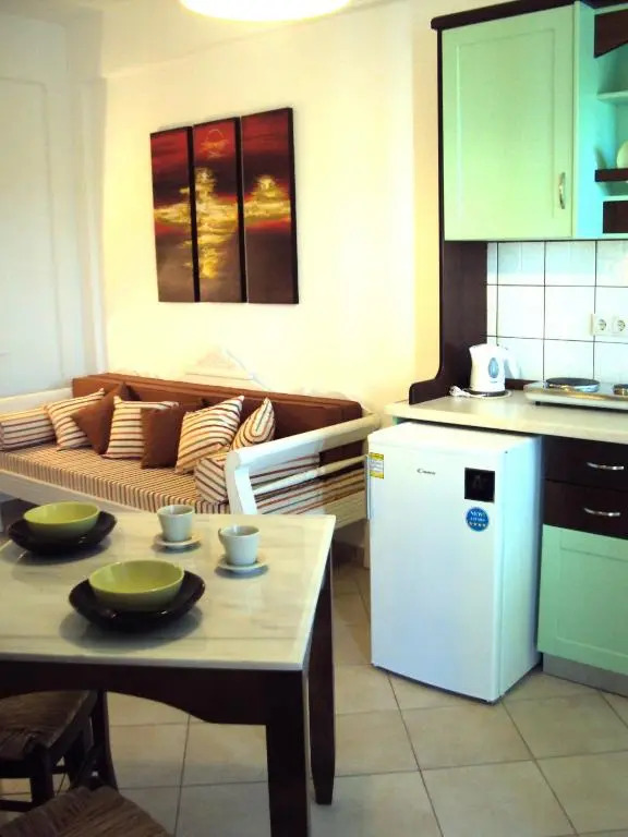 Island House Apartments