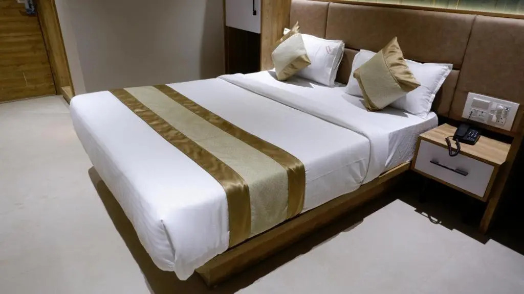 HOTEL AMBER PARAMOUNT