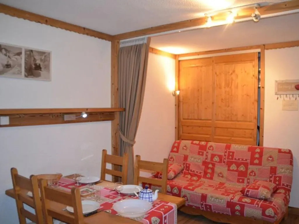 Appartement Les Menuires, 1 pièce, 4 personnes - FR-1-452-142