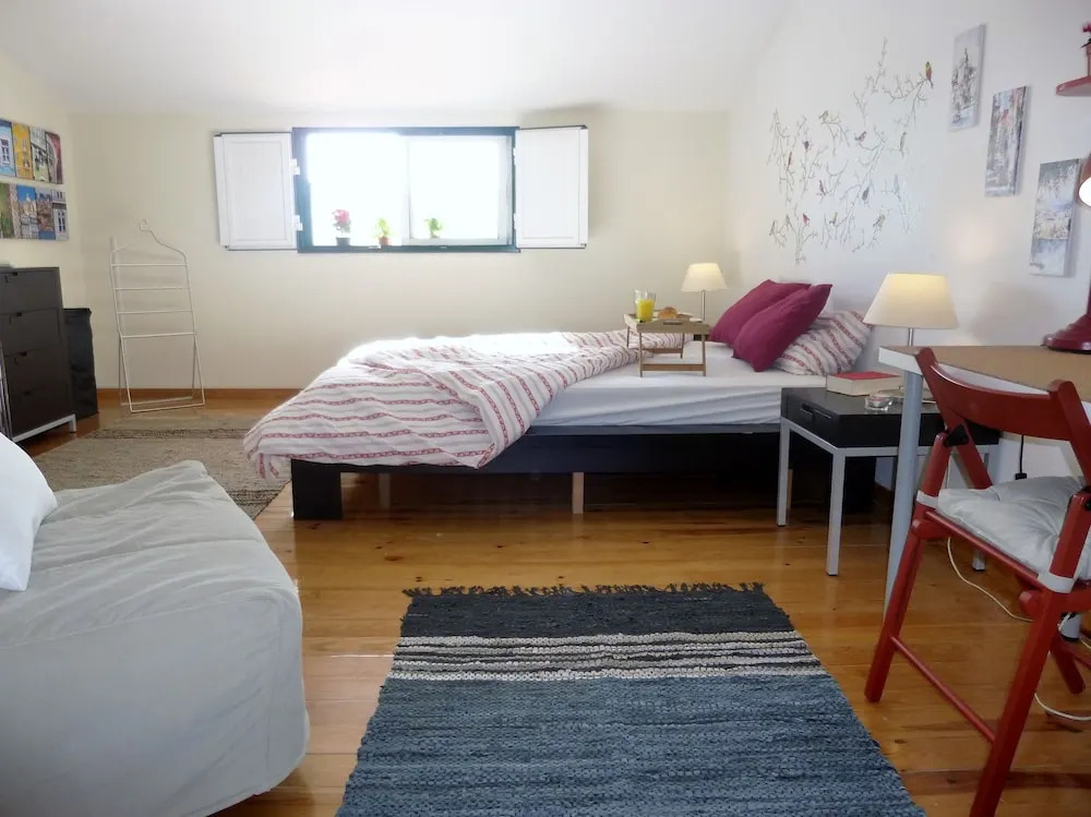 Charm & great location - Duplex