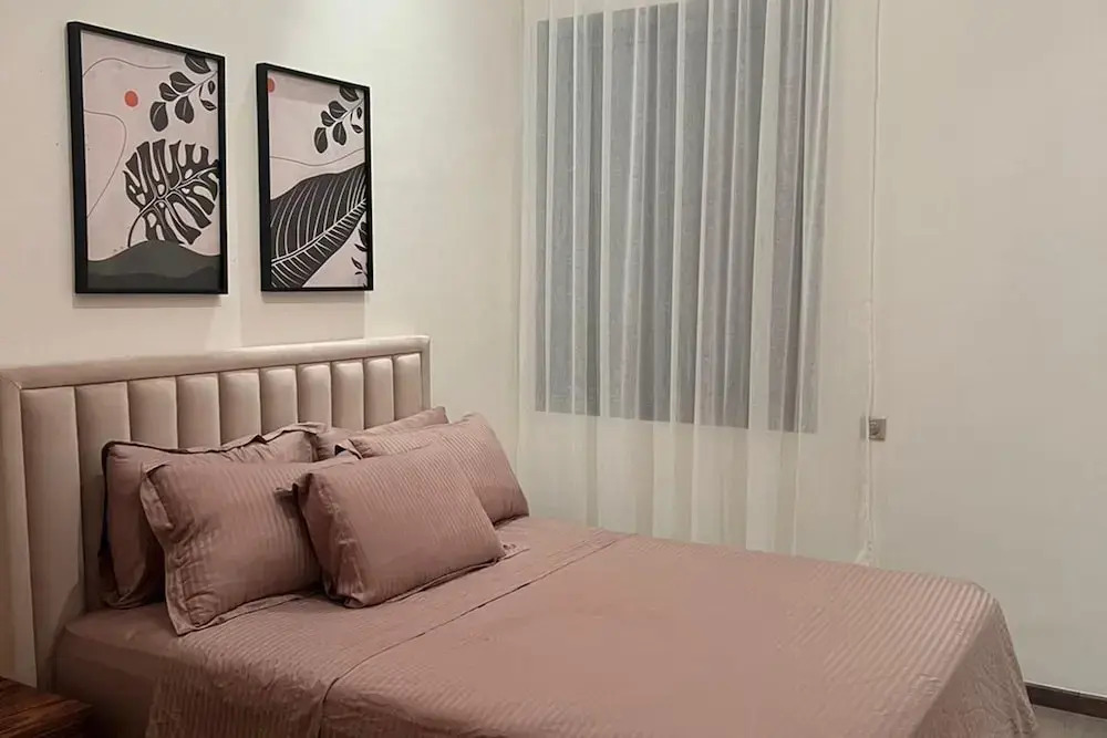 2 Bed Apartment - Balcony, Parking, Wifi