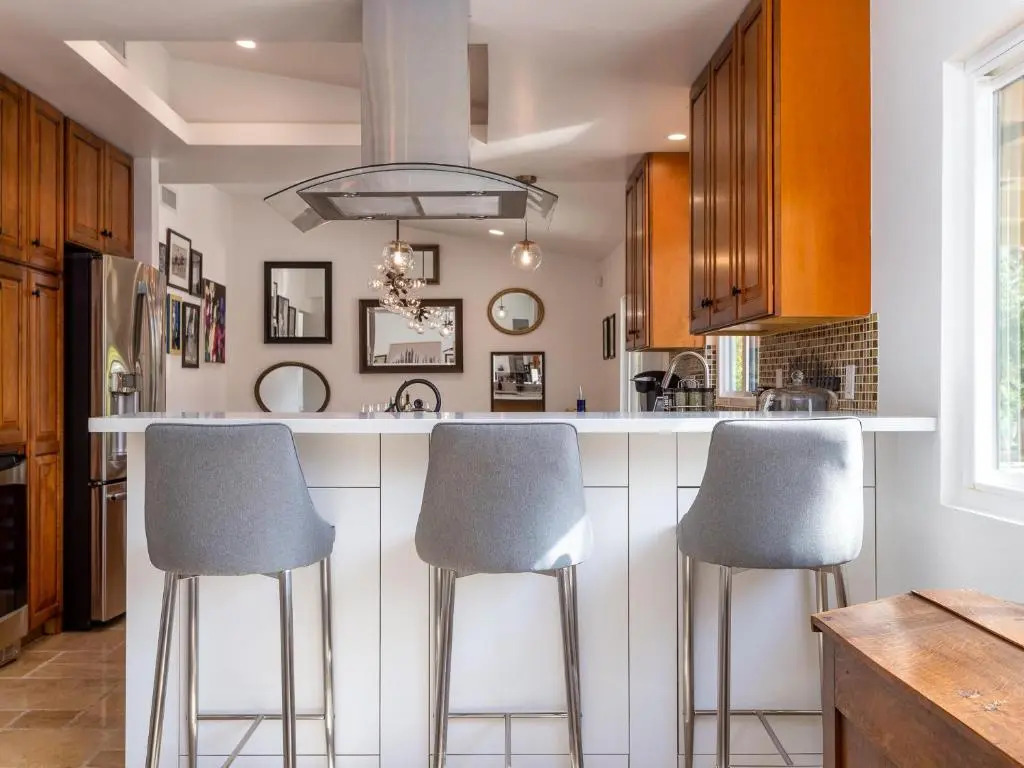 Modern Loma Vista by ACME House Company