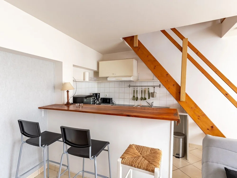 Picturesque Apartment in Bayeux with Private Courtyard
