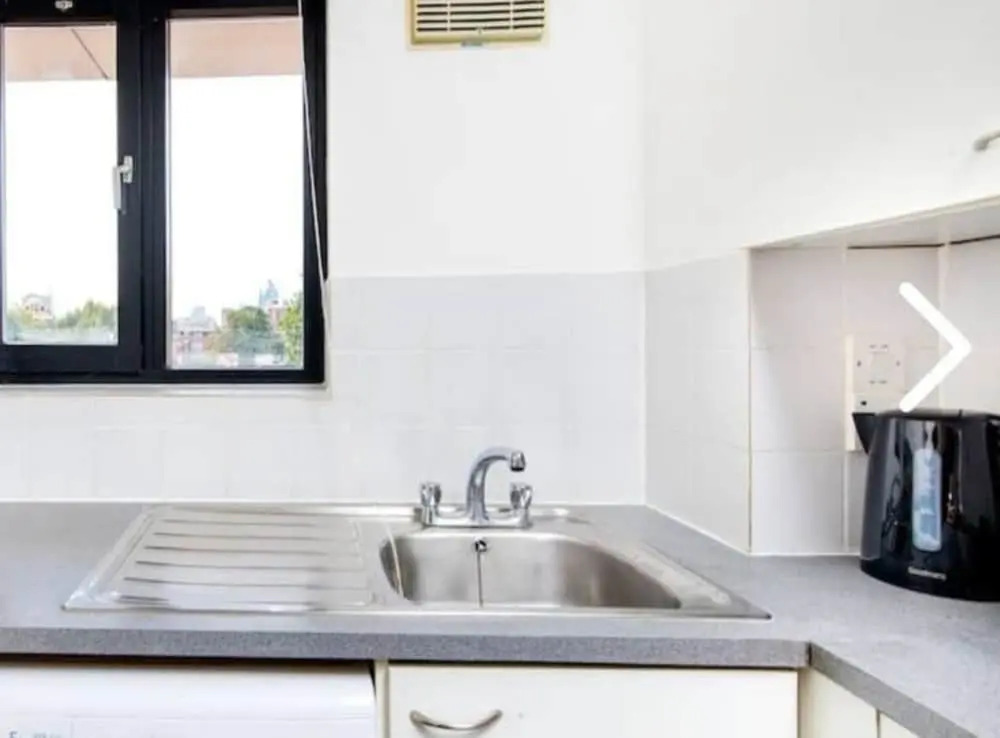 Clean Two Bedroom Apartment