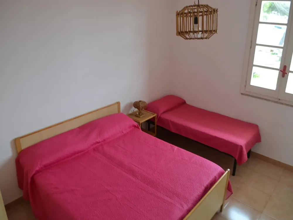 Cosy Apartment Near The Beach With Balcony - Pets Allowed