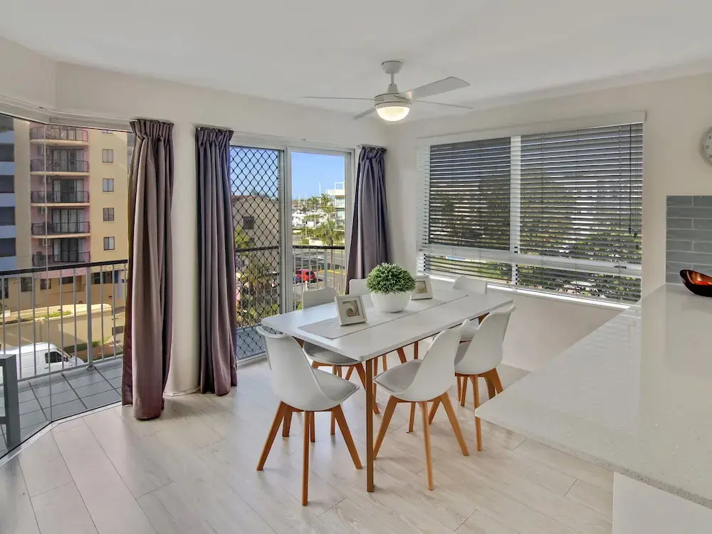 MAINSAIL8 - Mooloolaba Beach