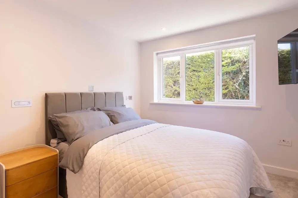 Spacious 4Bd Smart Home In Idyllic Rural Setting