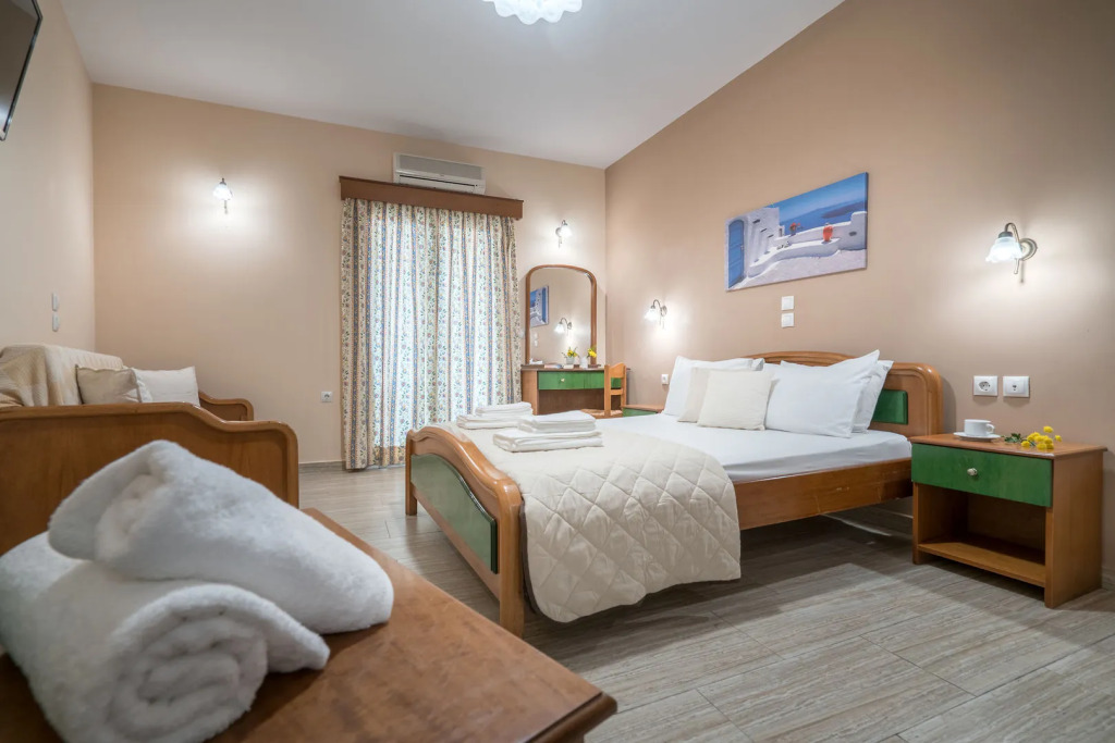 Denise Beach Hotel