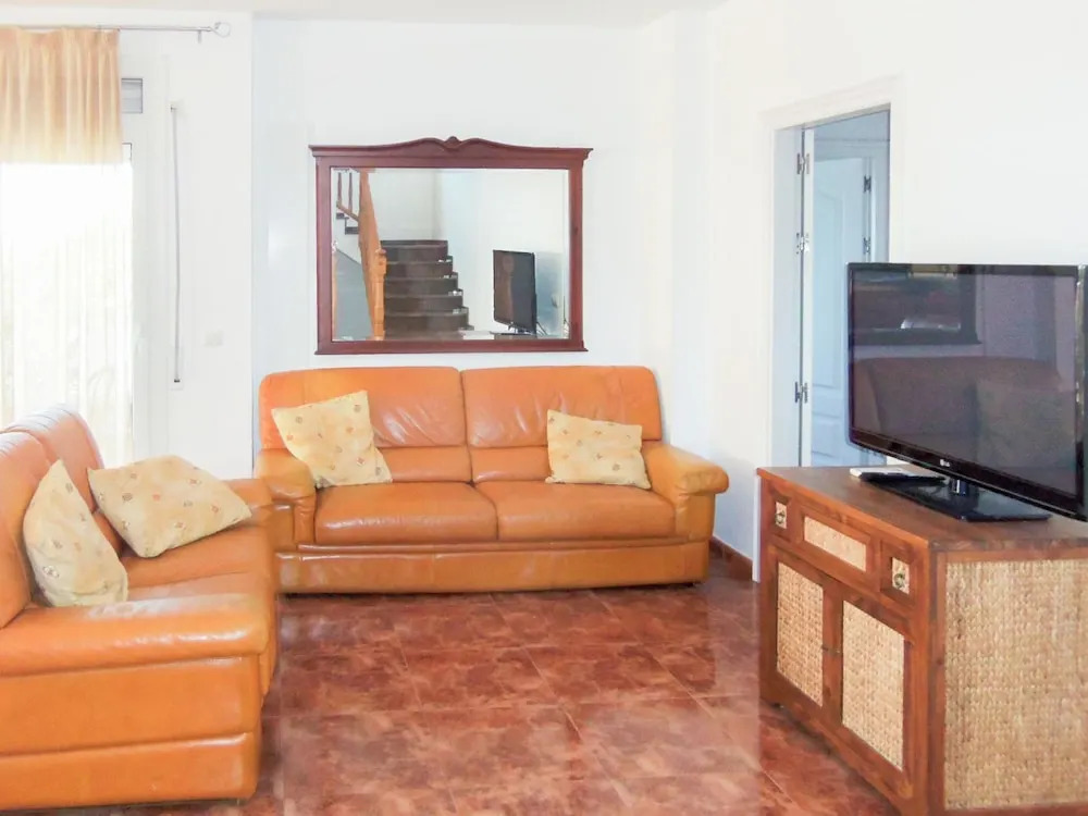 Spacious Holiday Home in L'escala With Swimming Pool