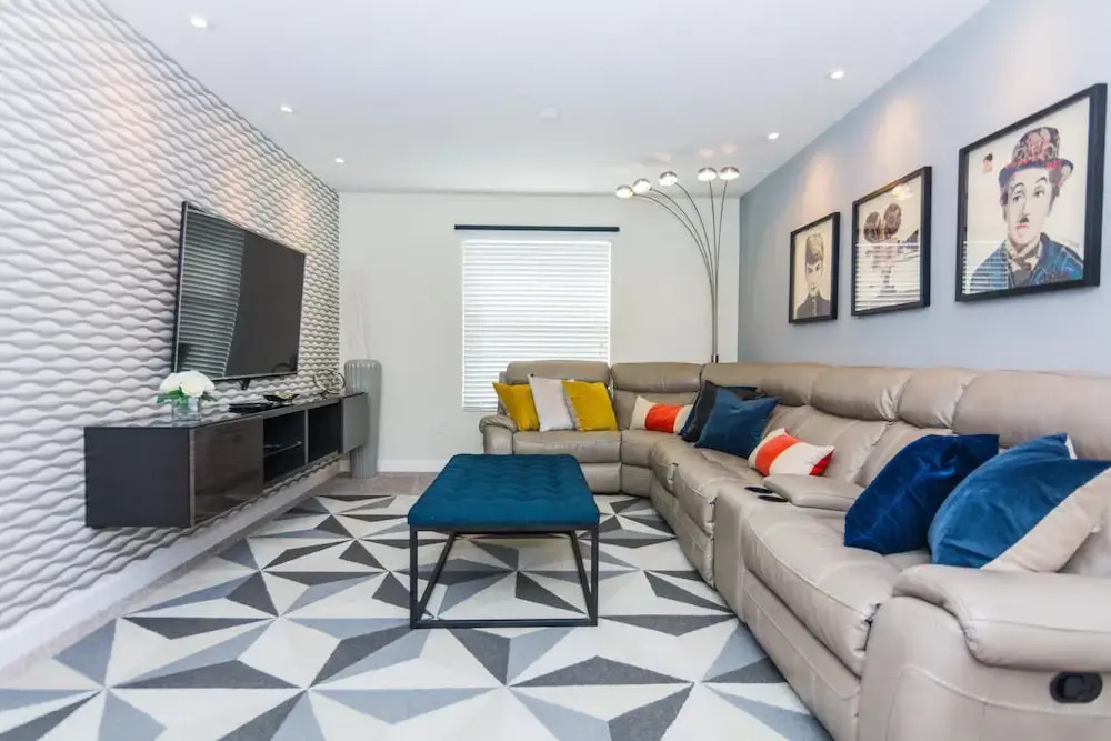 4701 SH - Storey Lake - Luxury 6 Bed Villa With Private Pool